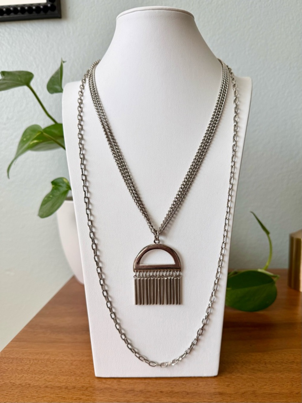 Vintage Silver Tone Layered Chain Semi-circular Tassel Fringe Pendant Necklace